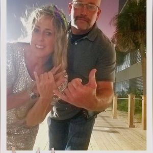 Cocktail dress in gold